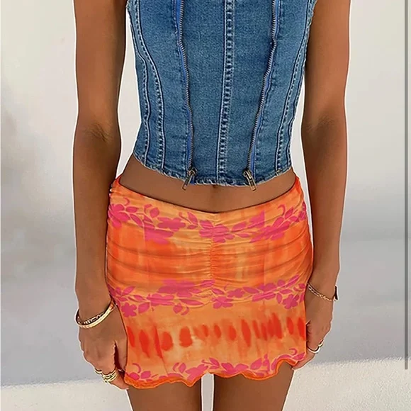 Floral Ruched Ruffle Mini Skirt - Picture 4 of 6